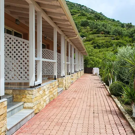 Hotel Roi 3*