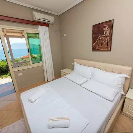 Roi Hotel 3*