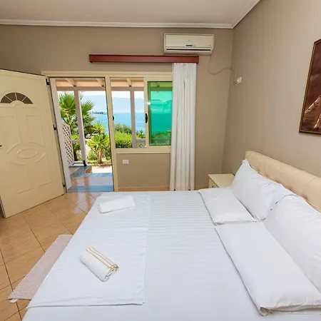 Hotel Roi 3*